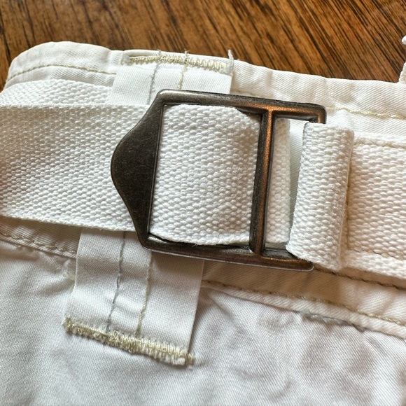 32” White Capris - Picture 2 of 9